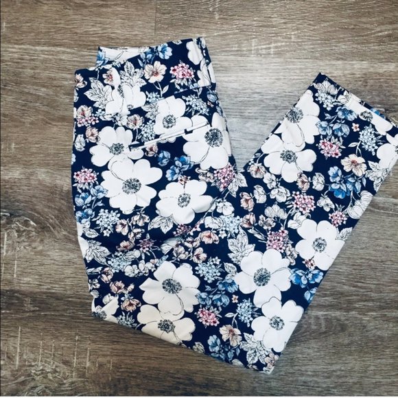 Ann Taylor Pants - Ann Taylor Floral Straight Leg Pants